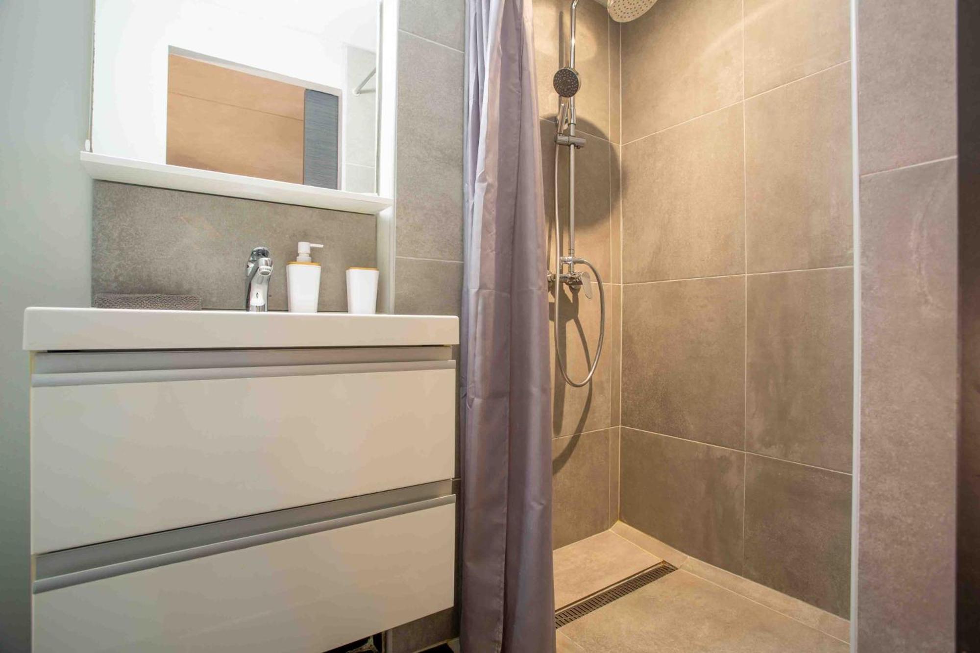 Le Saint Roch 1 - Ac Clim - Wifi - 50M Centre Ville Αβινιόν Εξωτερικό φωτογραφία